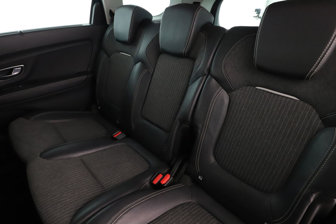 Renault Grand Scenic 1.3 TCe Intens EDC — photo 13