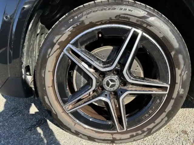 Mercedes Gla 250 e hybrid eq amg line — photo 7