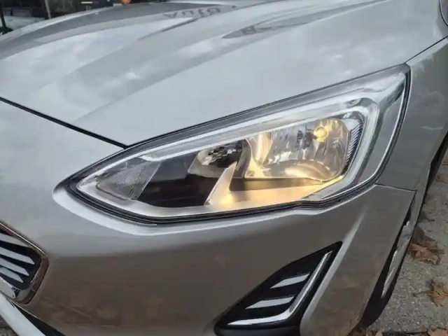 Ford Focus 1.0 ecoboost 100 s&amp;s — photo 42