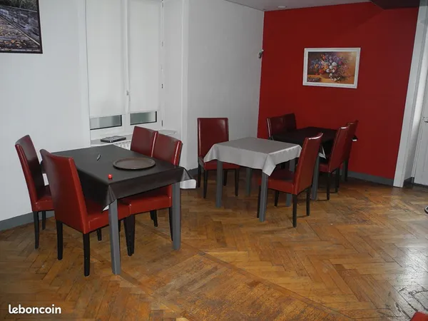Local commercial 137 m² DOUBS