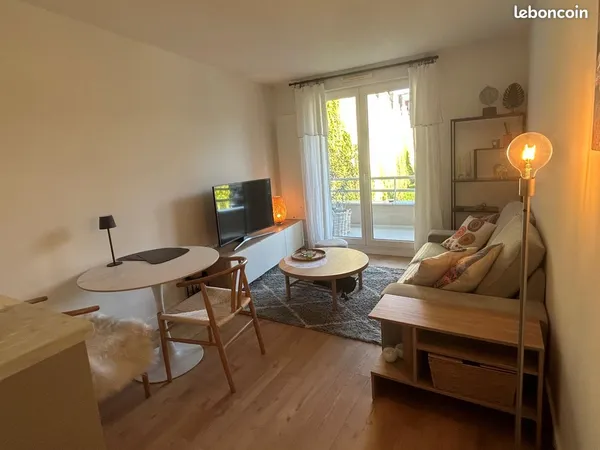 Appartement T2 meublé - 36 m² - Bordeaux Mériadeck - Parking, cellier & prestations incluses