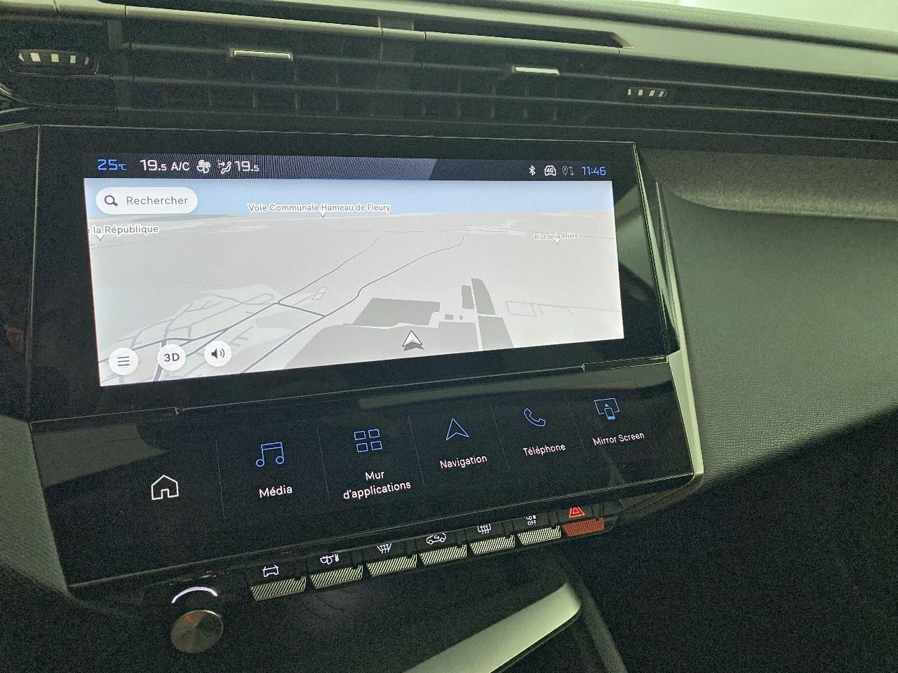 Peugeot 308 sw hybrid 145 e-dcs6 allure — photo 14