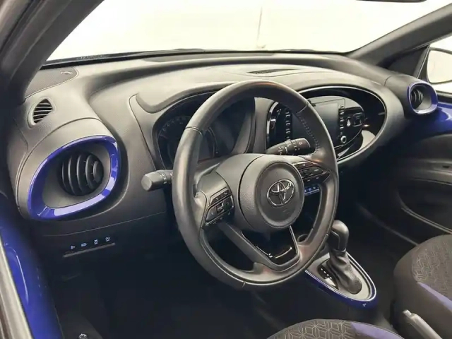 Toyota Aygo x 1.0 vvt-i 72 s-cvt — photo 39