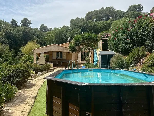 Maison Carros 4 pièce(s) ,sur terrain de 1300m2