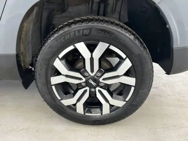 Dacia Duster eco-g 100 4x2 — photo 52