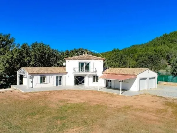 Villa 6 pièces 184 m²