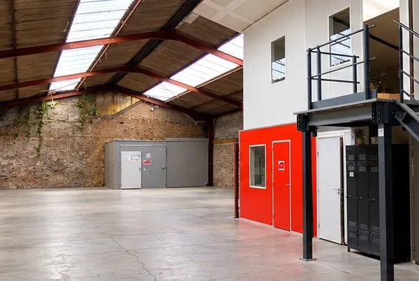 Entrepôt de 314 m² avec bureaux - Lomme / Euratechnologies