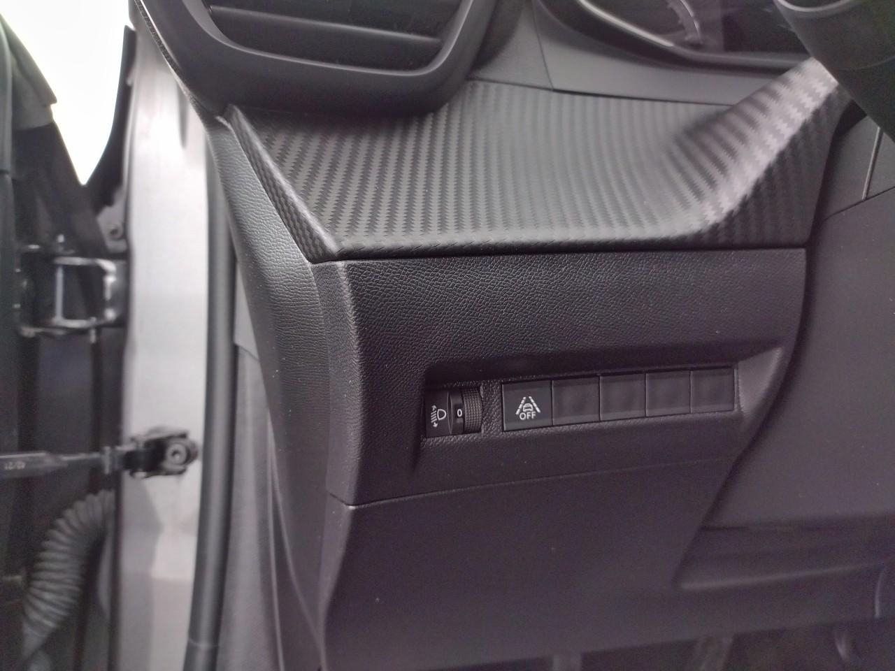 Peugeot 208 puretech 100 s&s bvm6 style — photo 22