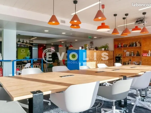 Bureaux 198 m²