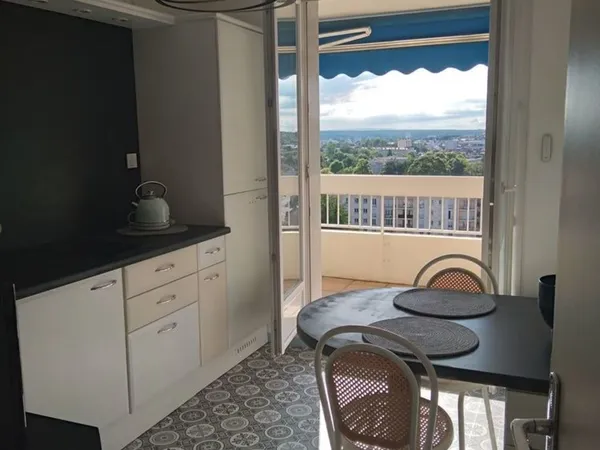 Meublé coquet refait à neuf