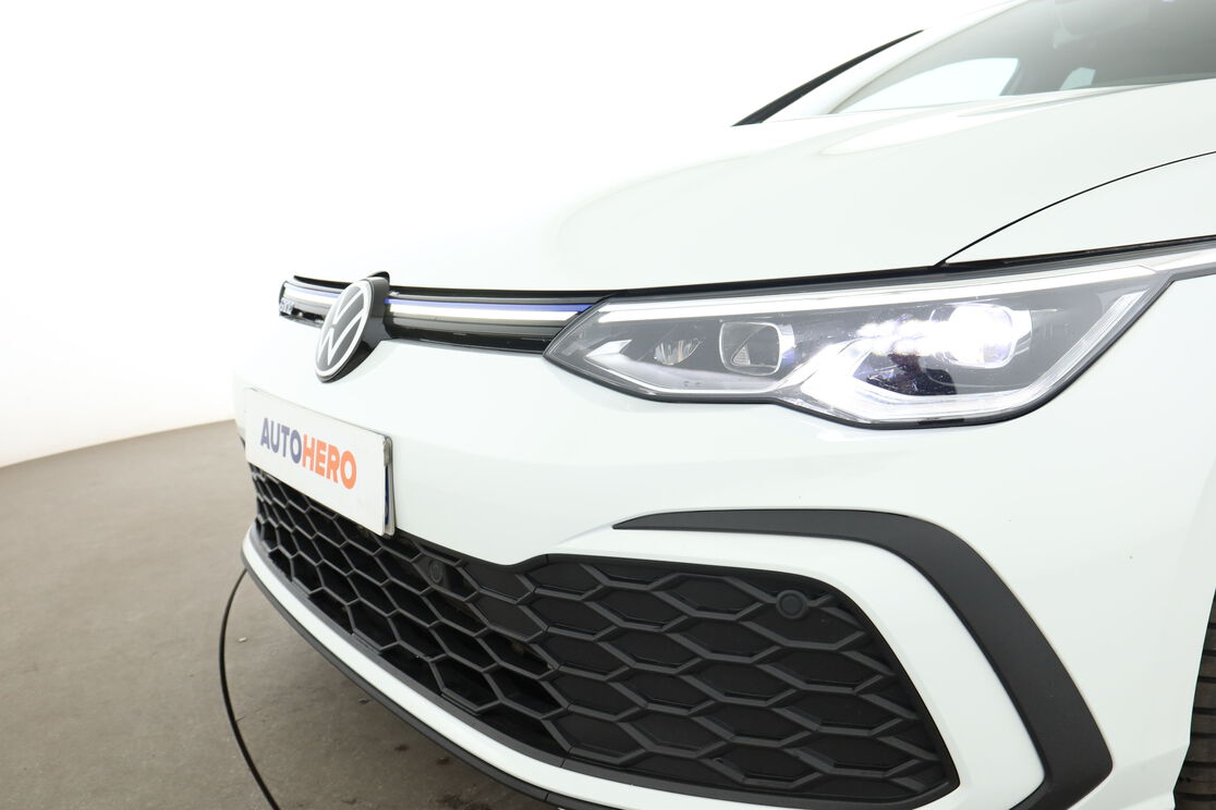 Volkswagen Golf VIII 1.4 eHybrid GTE DSG6 — photo 10