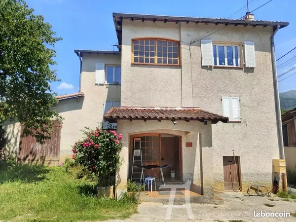 Maison 6 pièces 180 m²