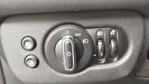 Mini Clubman 1.5 One D 116 - One – 2017 – 173031 km – Diesel – Boîte Manuelle — photo 9