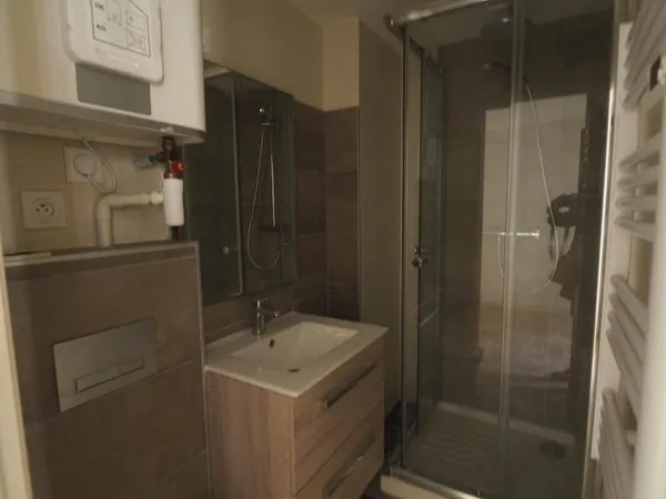 Studio 1 pièce 17 m²