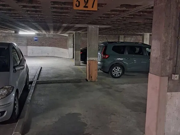 Parking 11 m²