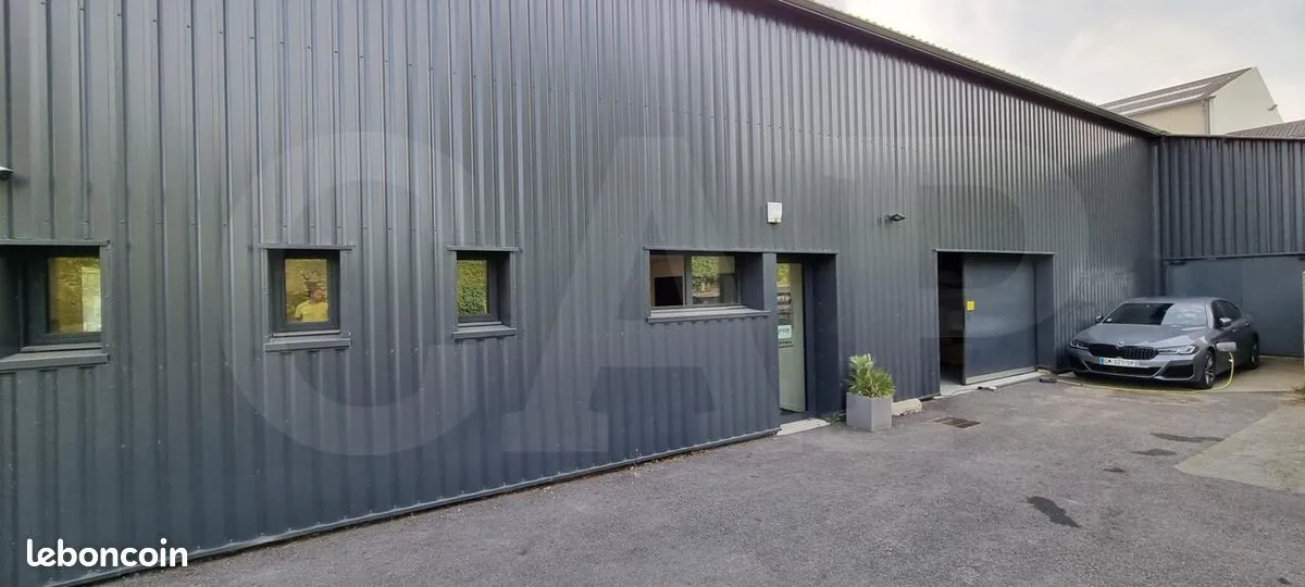 Photo 1