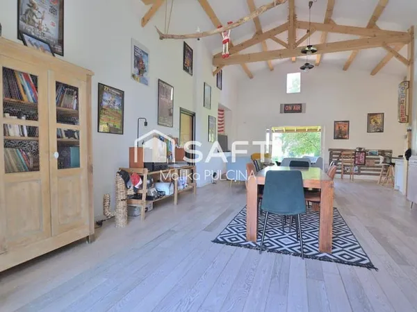 Maison de plain-pied 6 pièces 142 m²