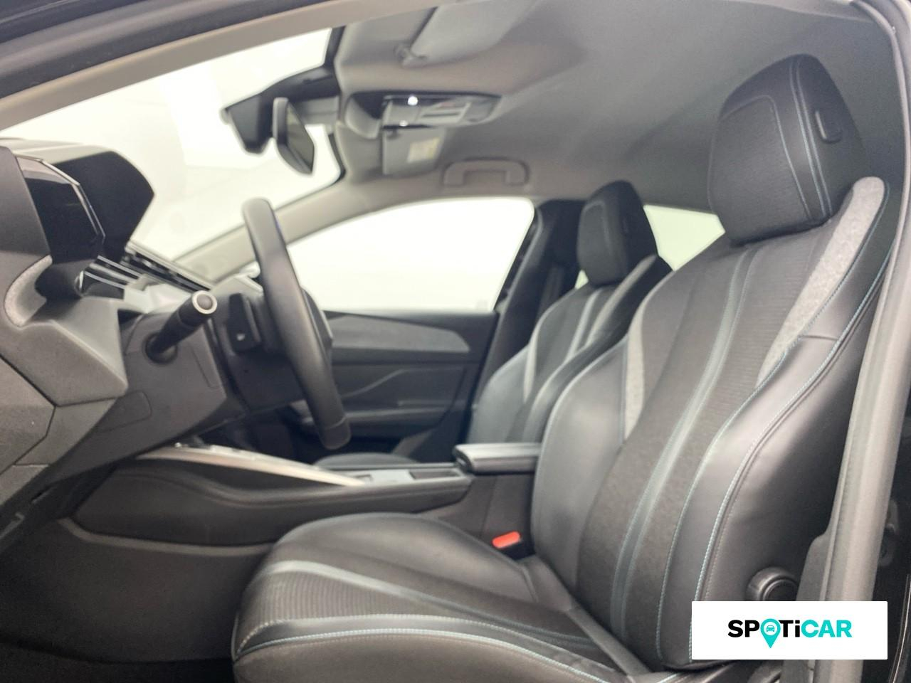 Peugeot 308 phev 180ch allure pack e-eat8 — photo 9