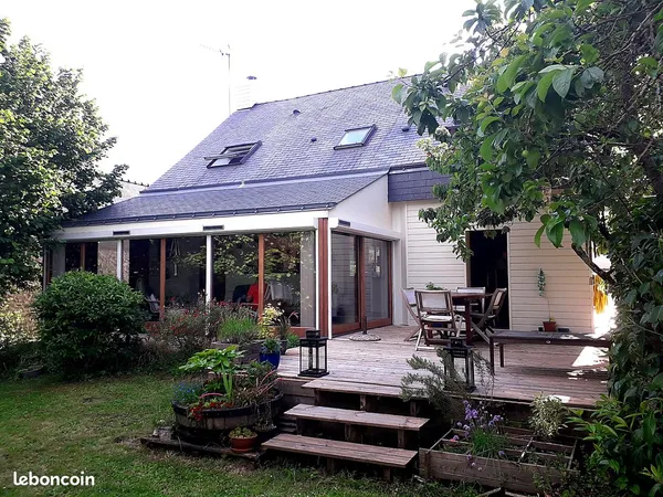 Charmante maison familiale de 120 m² avec grand jardin arboré à Couëron