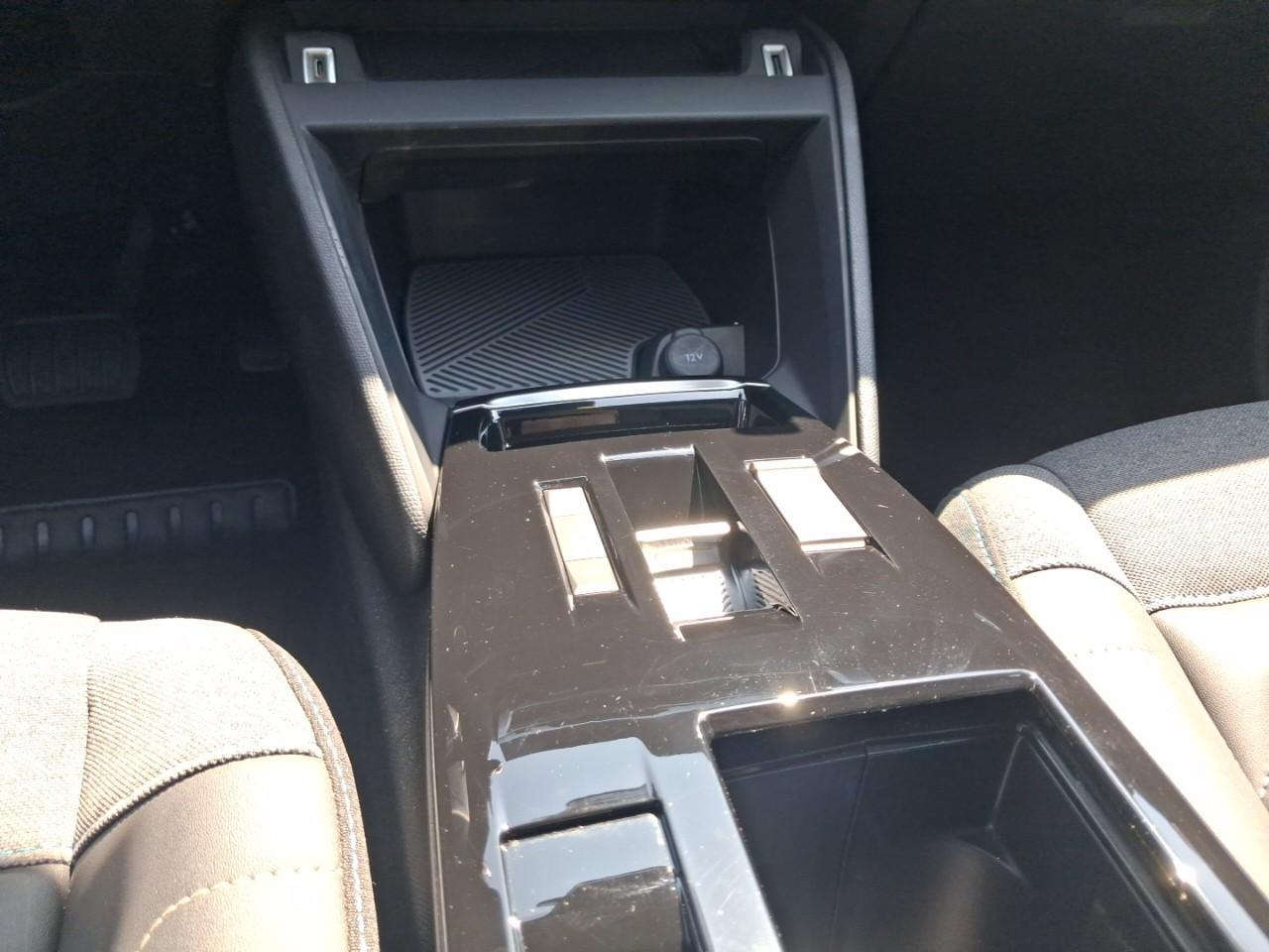 Citroën C4 X puretech 130 s&s eat8 shine — photo 14