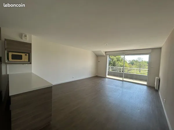 Location appartement meublé 3 pièces, 73m2, Theix-Noyalo