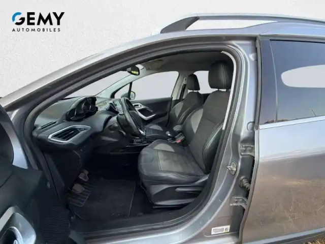 Peugeot 2008 puretech 110ch s&amp;s bvm6 — photo 9