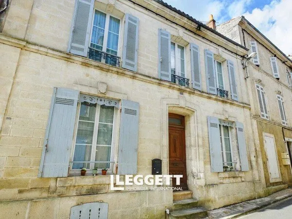 Maison 8 pièces 140 m²