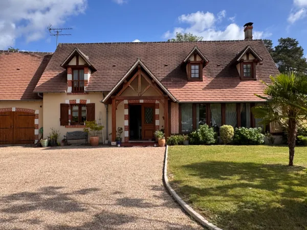 BELLE MAISON La Ferte Imbault 9 pièce(s)
