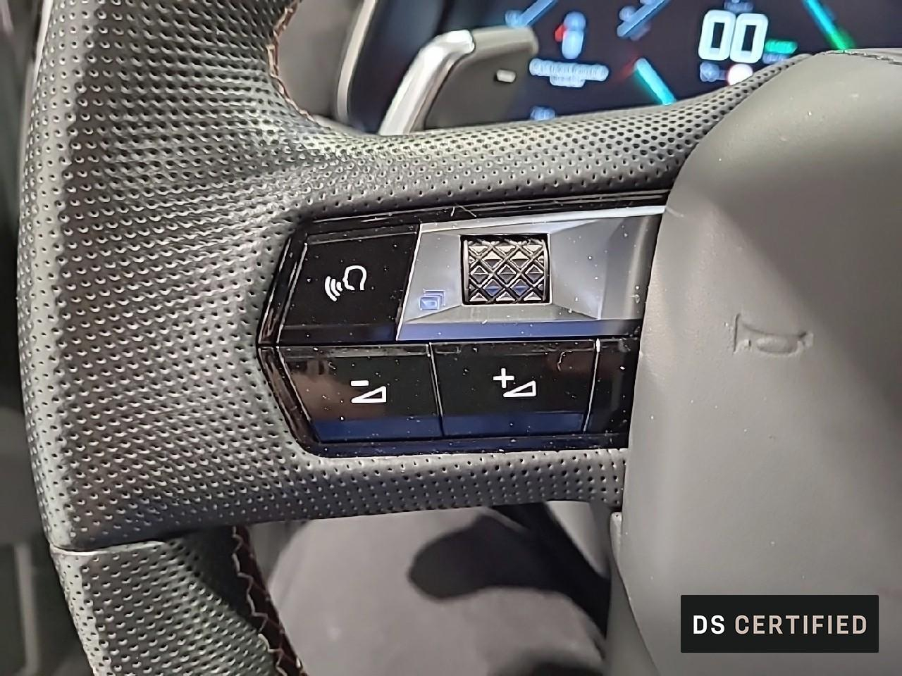 Ds Ds 7 crossback crossback hybride e-tense 300 eat8 4x4 performance — photo 19