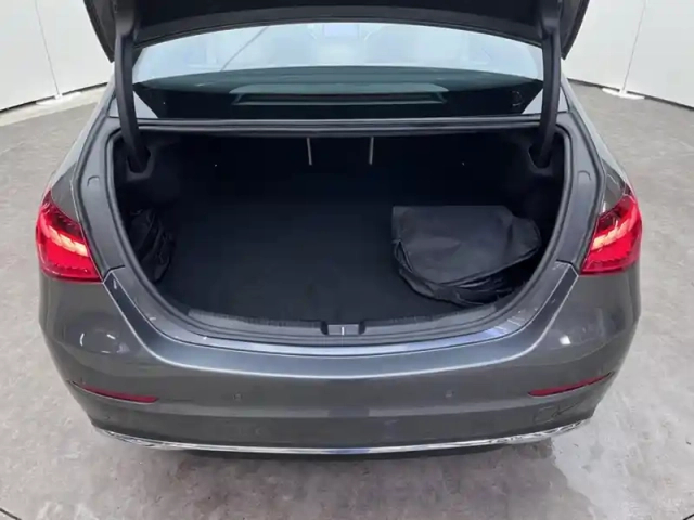 Mercedes Classe C berline 300 e hybrid eq avantgarde line — photo 10