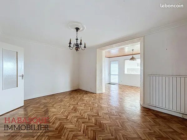 Maison 6 pièces 100 m²