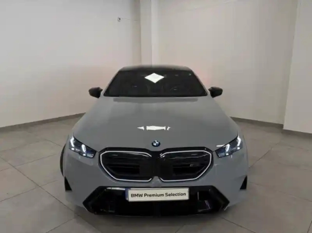 Bmw Serie 5 m5 4.4 v8 phev 727ch (585+197) — photo 3