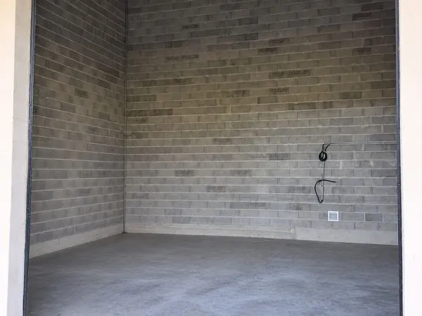 Local de stockage / dépôt 96 m² avec mezzanine - Beaufort-sur-Gervanne