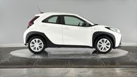 Toyota Aygo X 1.0 VVT-i 72ch Dynamic MY24 — photo 4