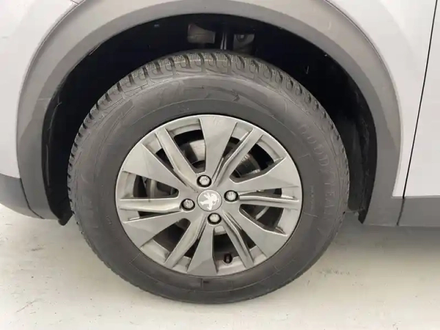 Peugeot 2008 puretech 100 s&amp;s bvm6 — photo 81