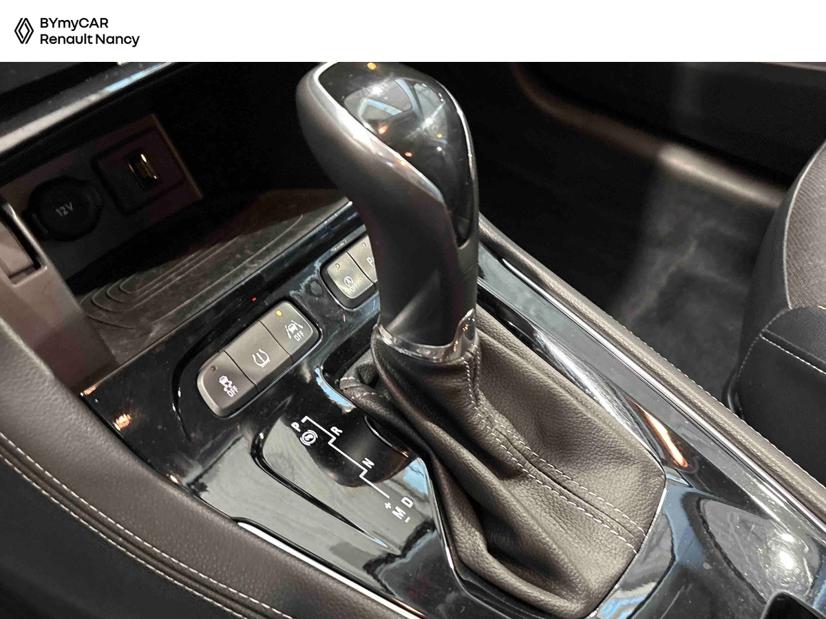 Opel Grandland X 1.6 D 120 ch BVA6 — photo 22