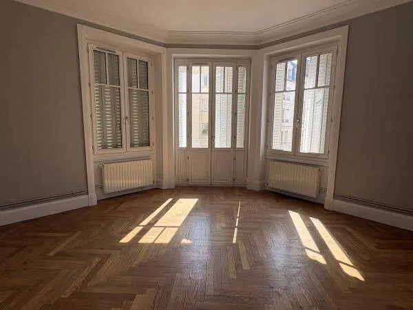Appartement 3 pièces 77 m²