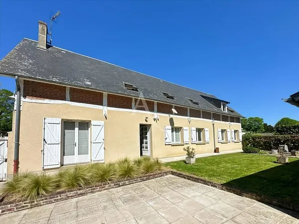 Maison 7 pièces 215 m²