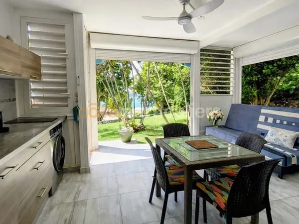 Appartement en rez-de-jardin, face au lagon, Anse des Rochers Saint François