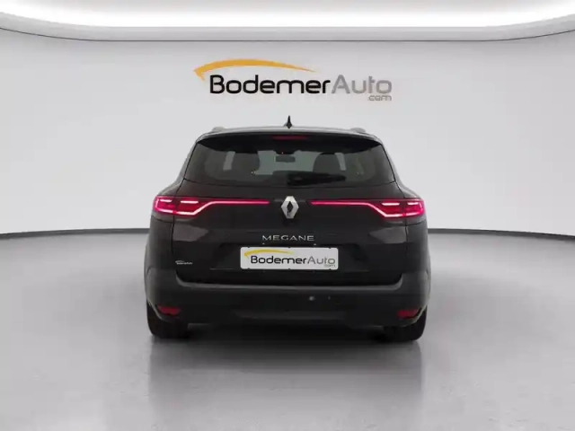 Renault Megane iv estate blue dci 115 edc — photo 34