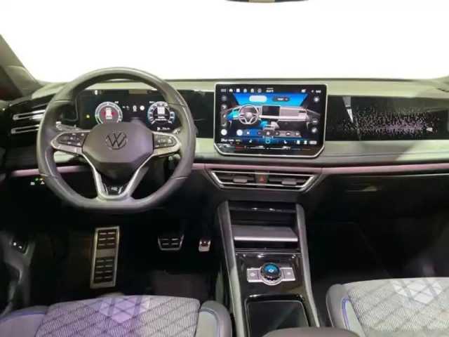 Volkswagen Tiguan 1.5 ehybrid 204ch dsg6 r-line — photo 8