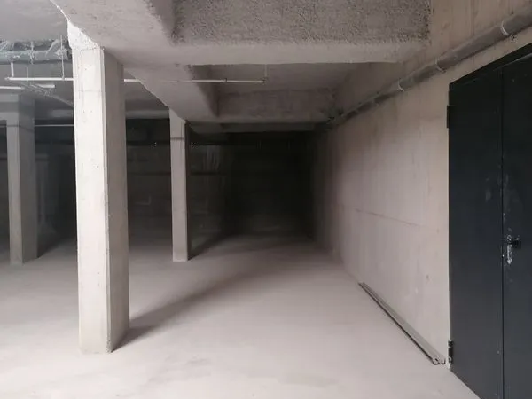 Parking intérieur double