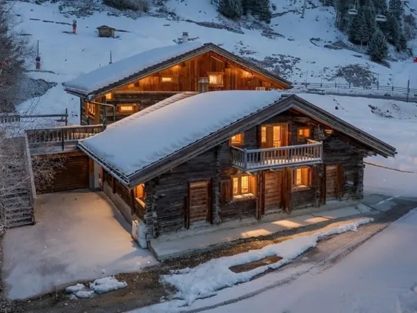 Double chalet savoyard authentique - Au coeur des Saisies