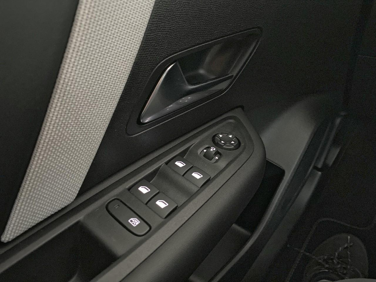 Citroën C4 X hybride 145 ch e-dcs6 max — photo 20