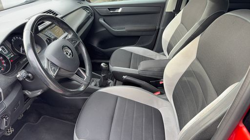 Skoda Fabia 1.4 TDI 75 - Clim – 2016 – 153912 km – Diesel – Boîte Manuelle — photo 11