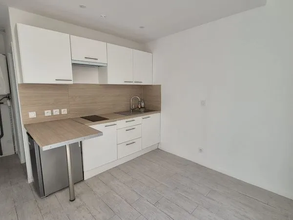 Studio 1 pièce 18 m²