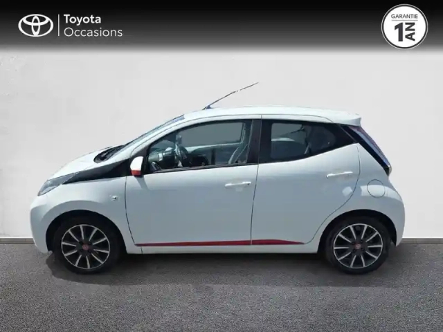 Toyota Aygo 1.0 vvt-i 69ch x-play 5p — photo 3