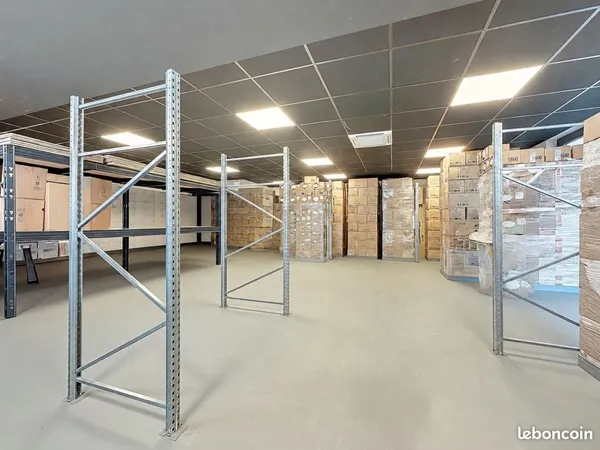 Local d'activité 160 m²