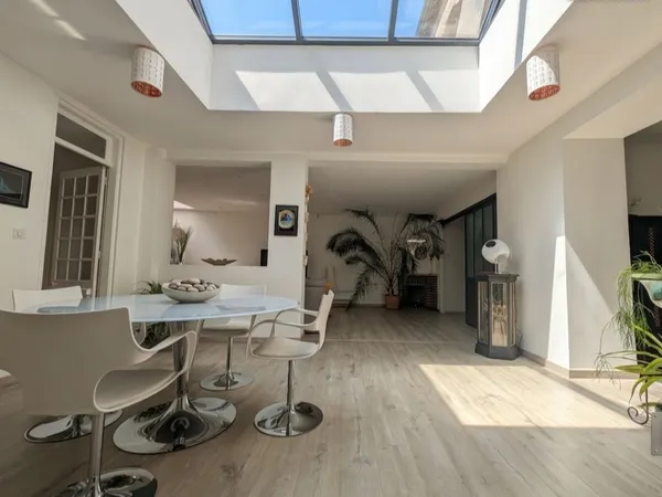 Loft 4 pièces 154 m²