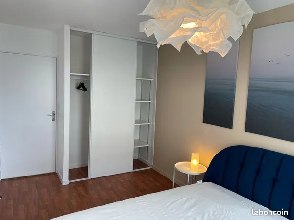 Appartement standing de type T3 meublé avec terrasse